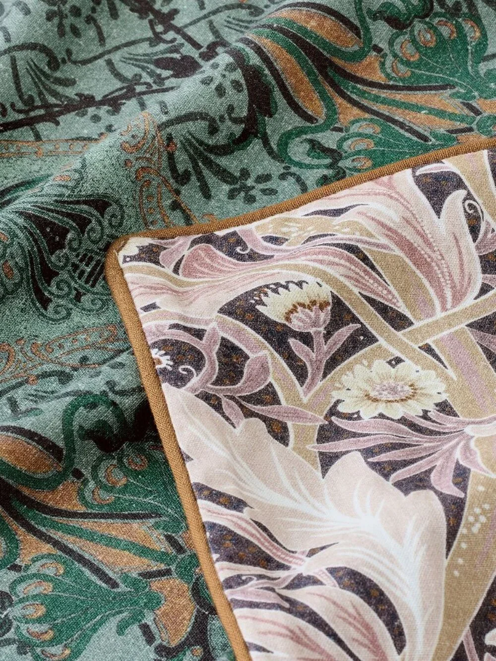 Wicked x Pottery Barn Glinda & Elphaba Reversible Cotton Table Throw Tablecloth